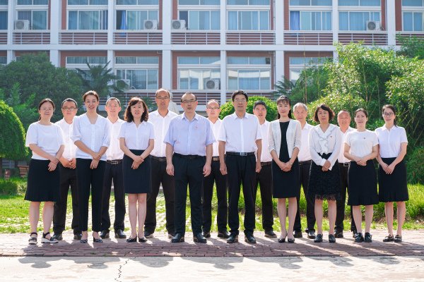河南省学术技术带头人1人