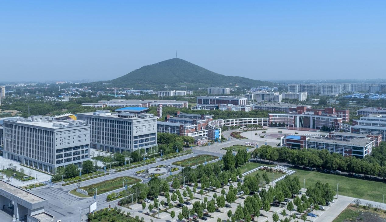 孔明校区:南阳市杜诗路1666号